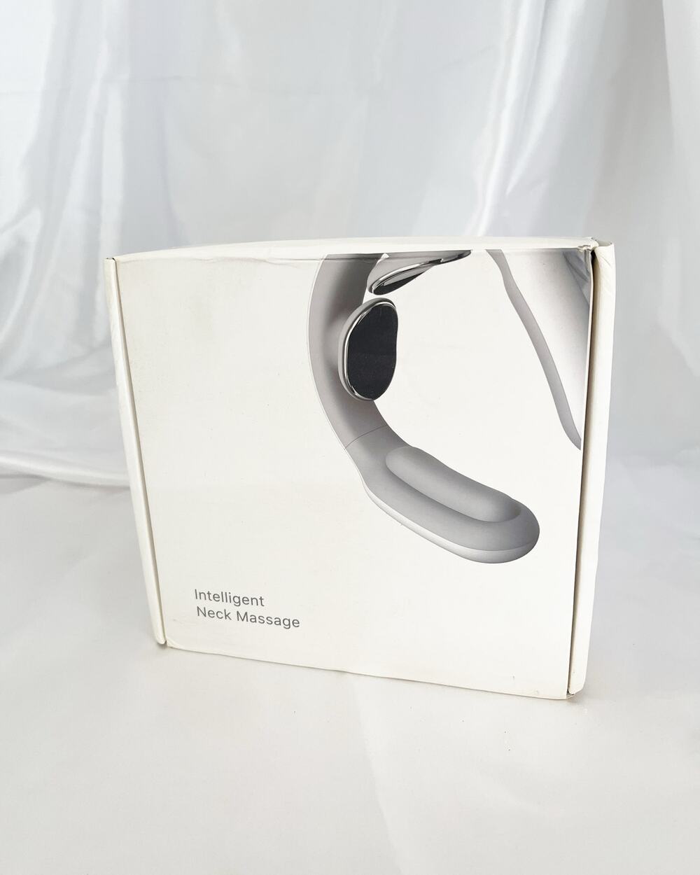 INTELLIGENT Neck Massager Heat Electric Pulse Neck Pain Relief Cordless